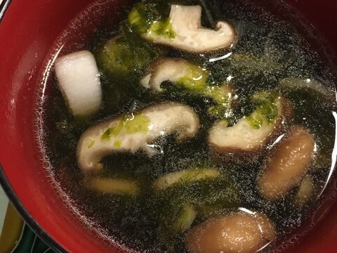 あおさとしいたけの中華スープ